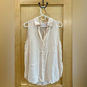 Everlane silk sleeveless button down in blush, size 6